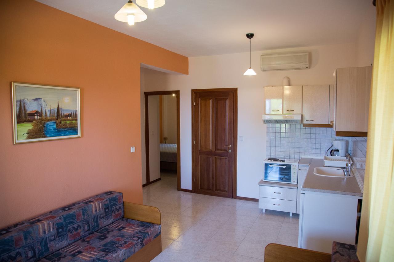 Elena Apartments & Studios Вурвуру Екстер'єр фото