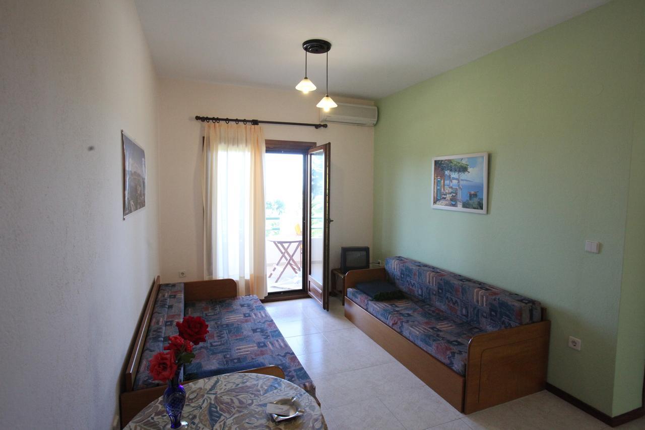 Elena Apartments & Studios Вурвуру Екстер'єр фото