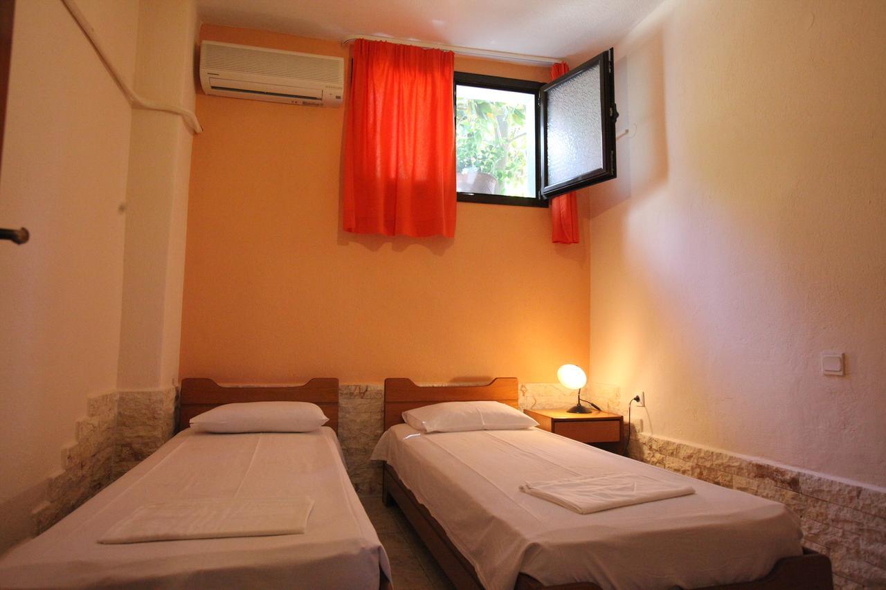 Elena Apartments & Studios Вурвуру Екстер'єр фото